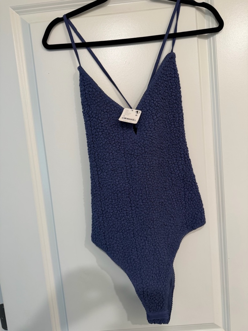 Free People Steel Blue Textured V-Neck Bodysuit 🔥 size M